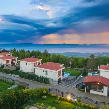 Sleeps 7, Lake View, Private Pool - Awz 297, 1 Επαρχία Σαγγάριου